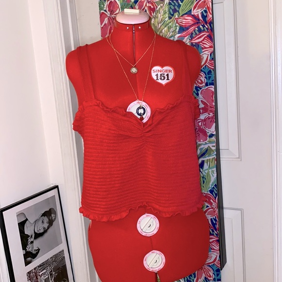 Forever 21+ Smocked Sweetheart Crop Top - Picture 2 of 6